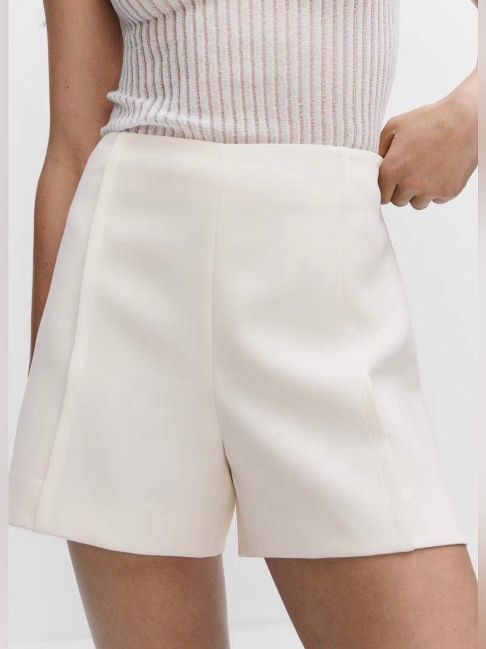 NWT Mango High-Waist Straight Shorts